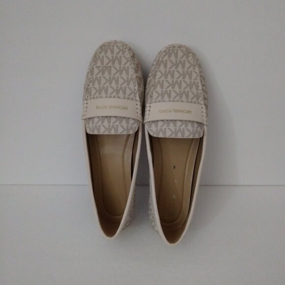 MICHAEL KORS Signature Vanilla Loafers MK Logo 8.5-M - Picture 9 of 10